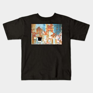 old abandoned wall Kids T-Shirt